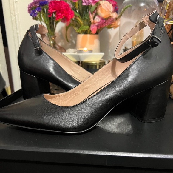 Naturalizer heels - Picture 3 of 3